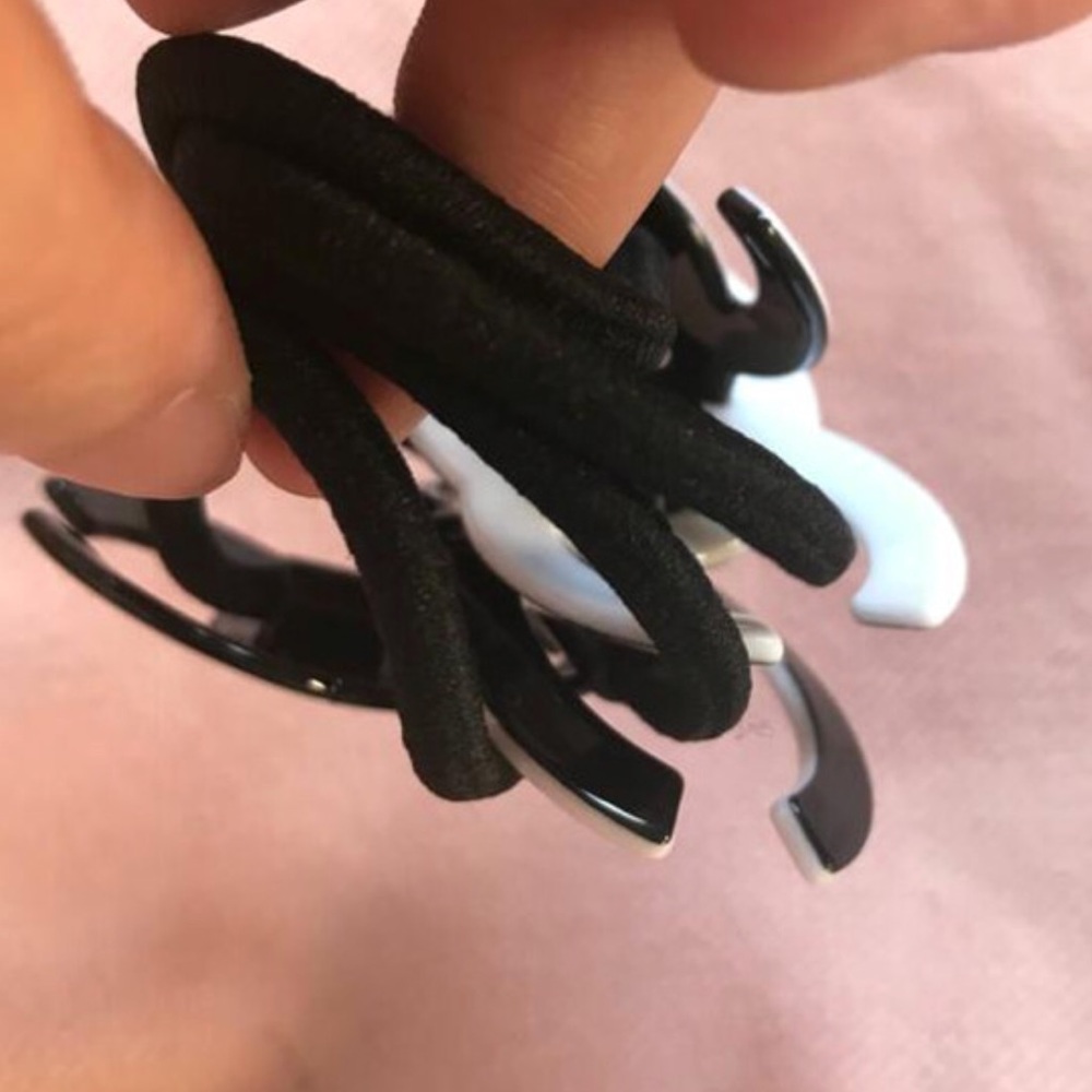 Classic White and Black Logo pattern hair rope